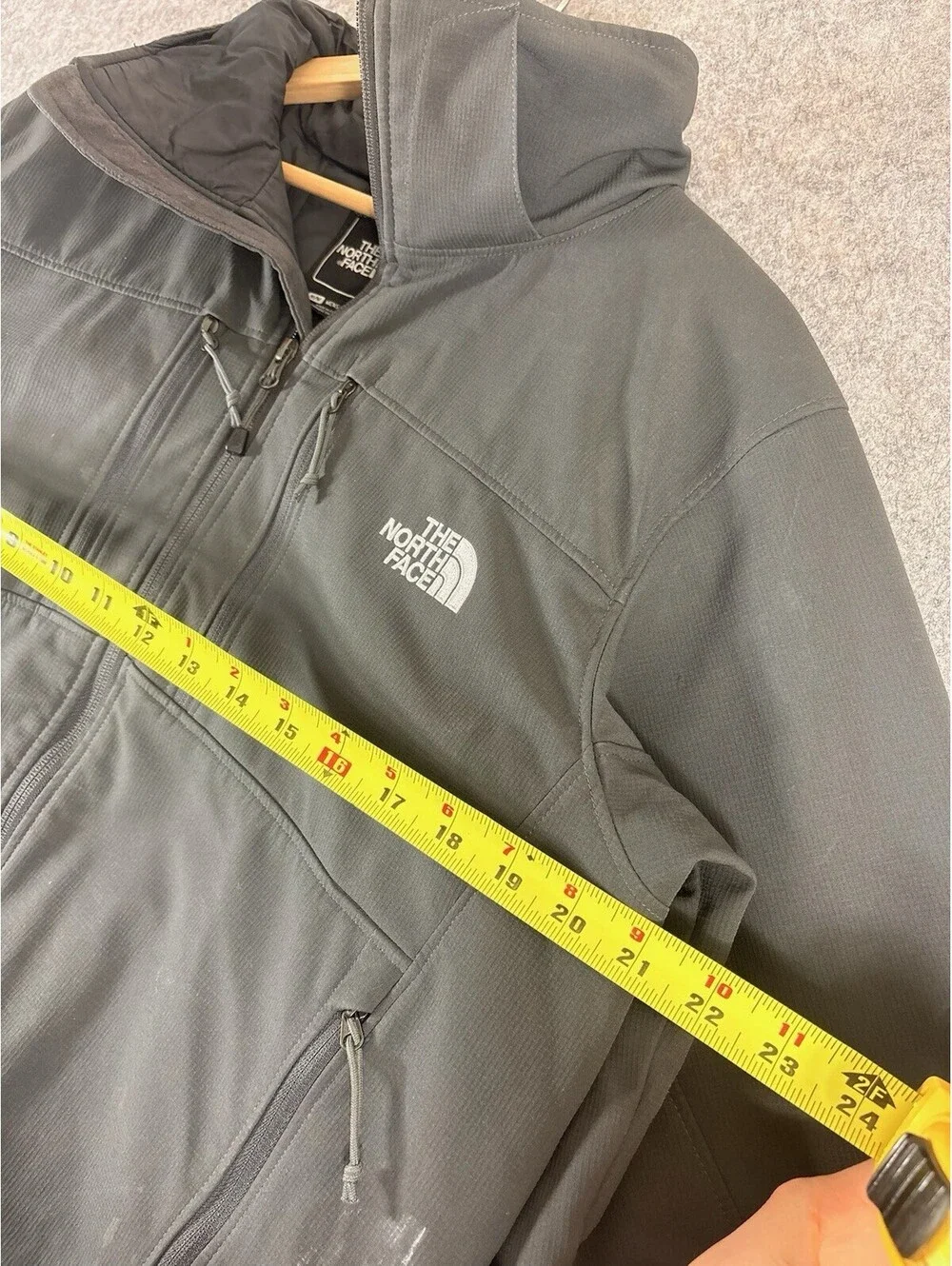 The North Face Soft Shell Gray Full Zip Lined Jacket Mens Size Medium